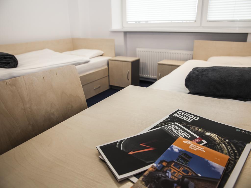 Hostel Guido Zabrze Oda fotoğraf
